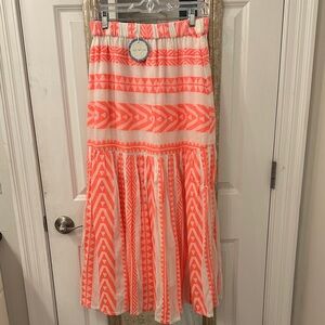 Just Bellina - Coral Patterned Women's Skirt - Size Large, NWT